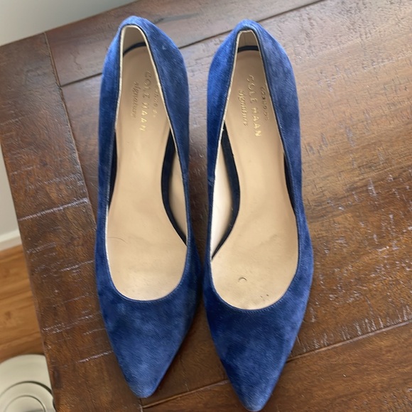 Cole Haan suede navy pumps Size 8N - Picture 2 of 5